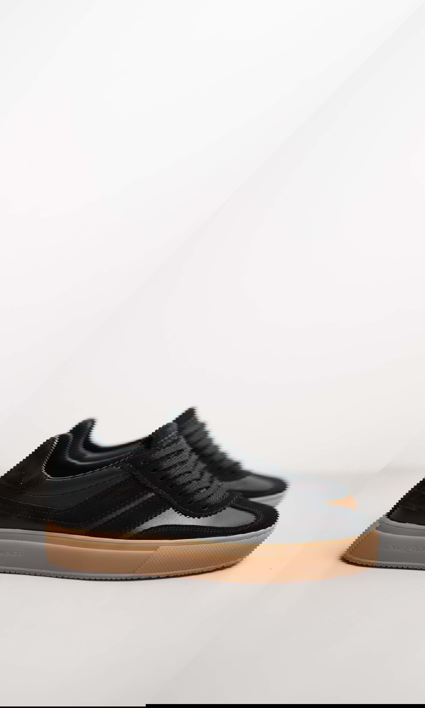 Kennel & Schmenger LENI